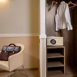 Hotel Artis 4*