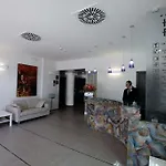 Hotel Artis 4*