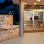 Artis Otel