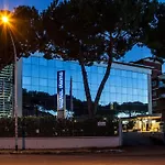 Otel Artis