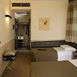 Artis Otel 4*