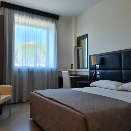 Artis Otel 4*